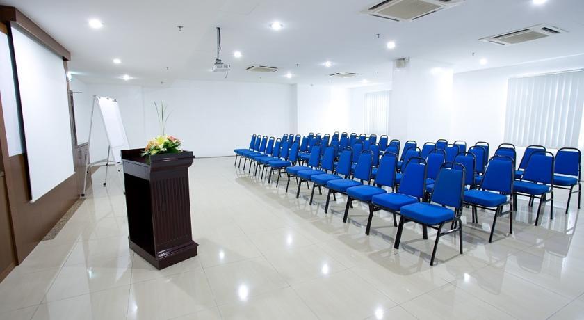 Alora Hotel Penang Пенанг Экстерьер фото