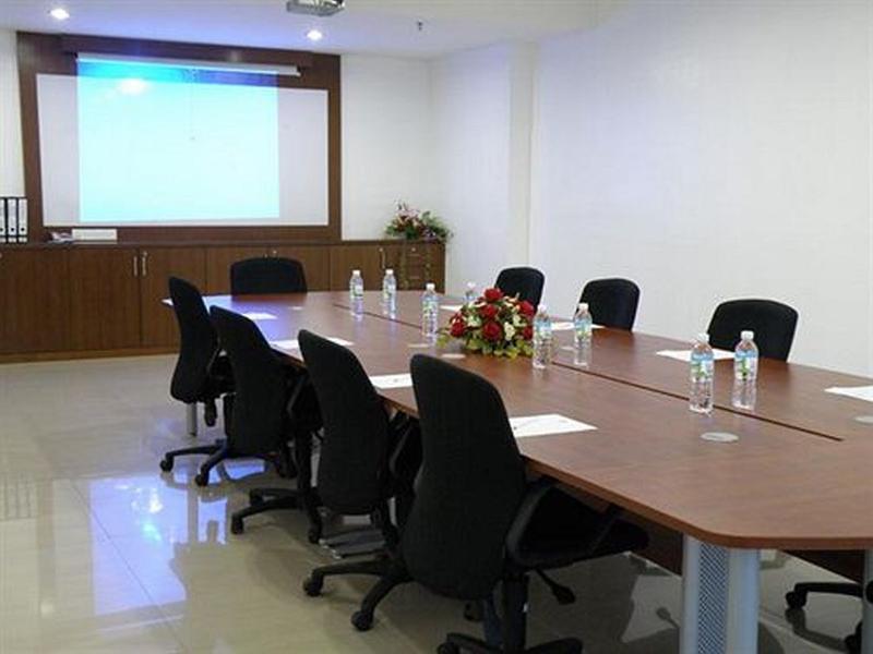 Alora Hotel Penang Пенанг Экстерьер фото