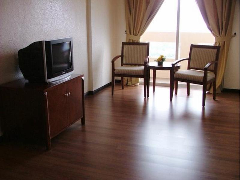 Alora Hotel Penang Пенанг Экстерьер фото