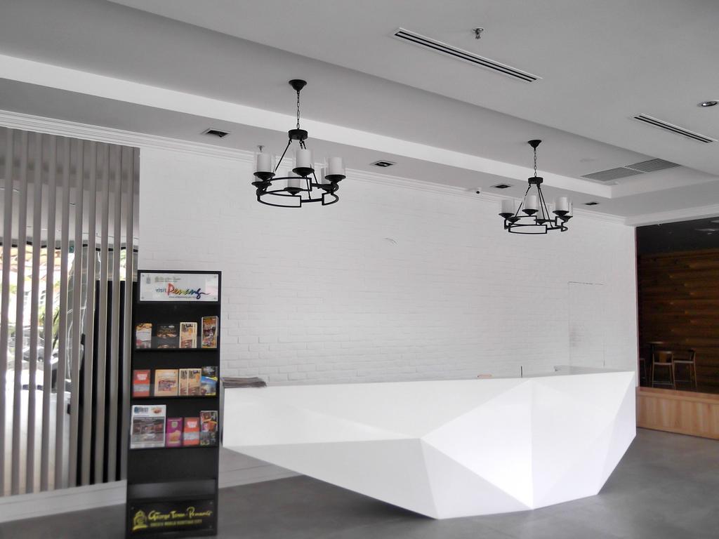 Alora Hotel Penang Пенанг Экстерьер фото